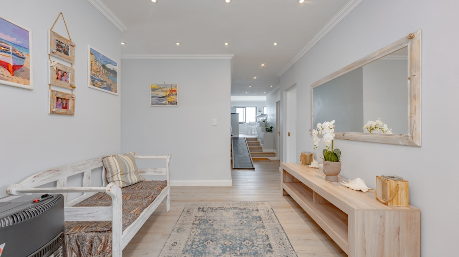 3 Bedroom Property for Sale in Agulhas Western Cape